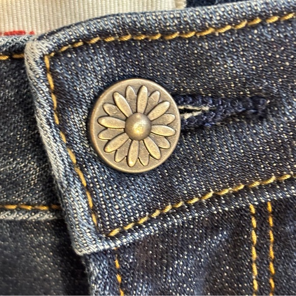 DRIFTWOOD Sz 32 x 28 Jackie Embroidered Blue Jeans High Waisted Tapered Slim Leg - Picture 7 of 11